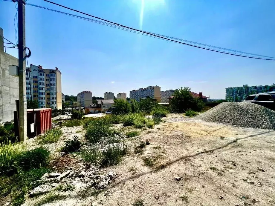 Участок в Крым, Симферополь ул. Веры Роик, 12 (6.0 сот.) - Фото 1