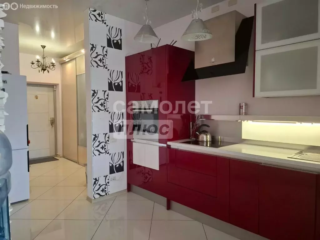 3-комнатная квартира: Челябинск, улица Бейвеля, 18 (87 м) - Фото 2