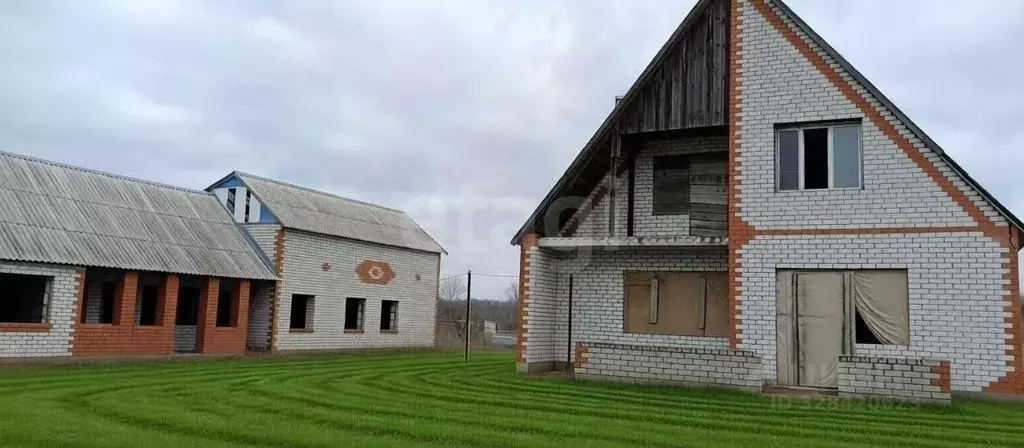 Участок в Белгородская область, Валуйский муниципальный округ, с. ... - Фото 1
