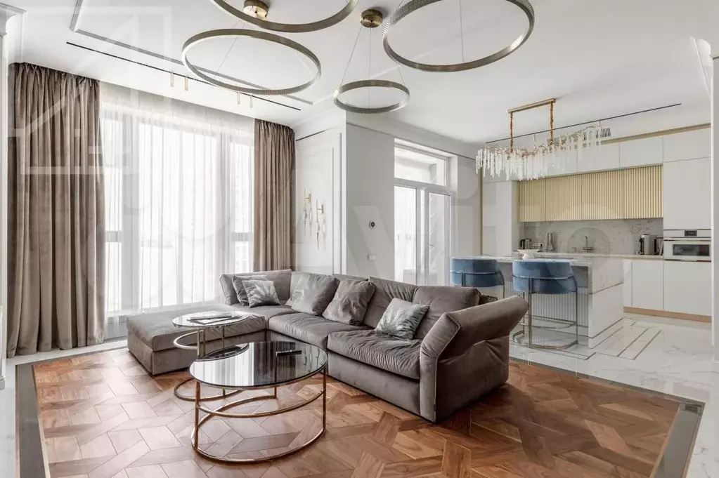 2-к. квартира, 80 м, 15/17 эт. - Фото 0
