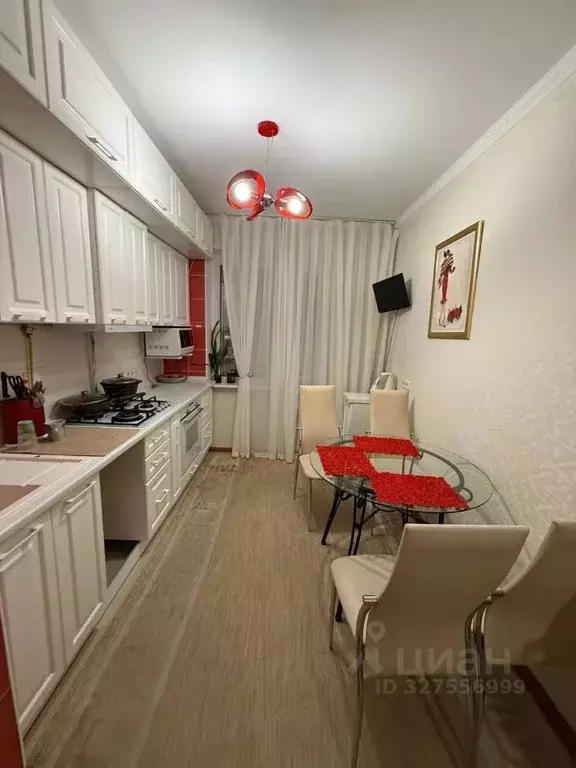 3-к кв. Крым, Симферополь ул. Маршала Жукова, 15 (65.0 м) - Фото 1