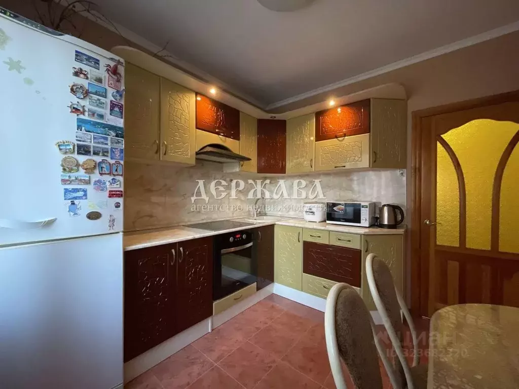 3-к кв. Белгородская область, Старый Оскол Восточный мкр, 8 (63.7 м) - Фото 2