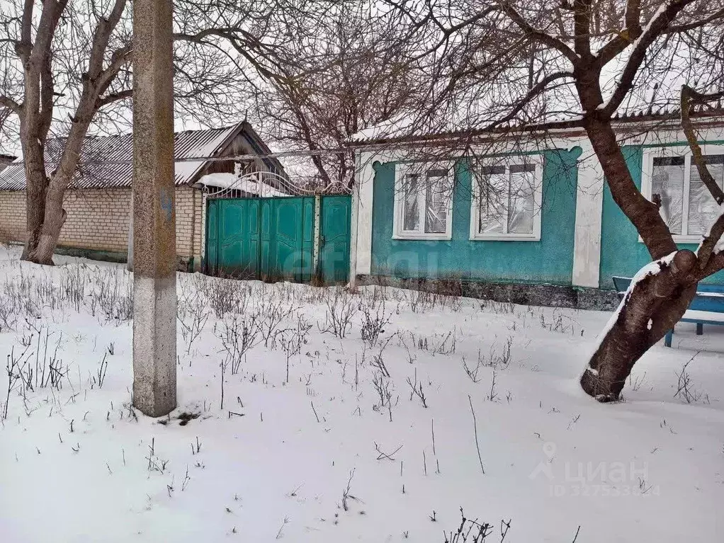 Дом в Ставропольский край, Александровский муниципальный округ, с. ... - Фото 1