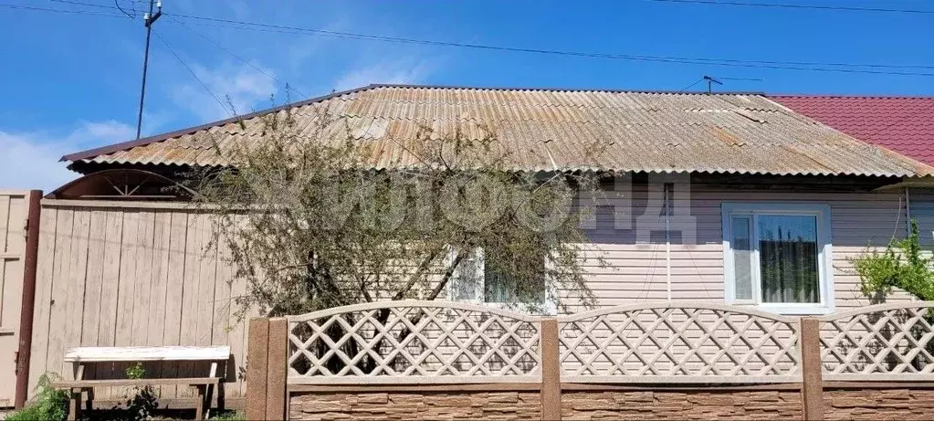 Дом в Хакасия, Алтайский район, с. Белый Яр Хлебозаводская ул. (96 м) - Фото 1