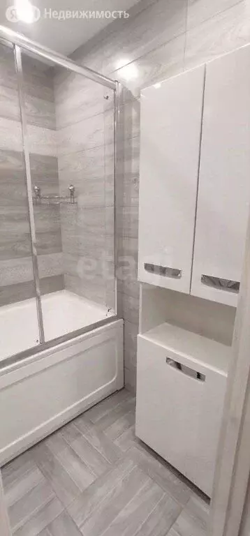 3-комнатная квартира: Ярославль, улица Слепнёва, 4А (82 м) - Фото 1