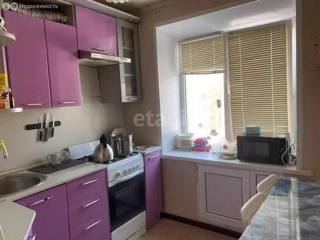 3-комнатная квартира: Стерлитамак, улица Щербакова, 5 (57.8 м) - Фото 1