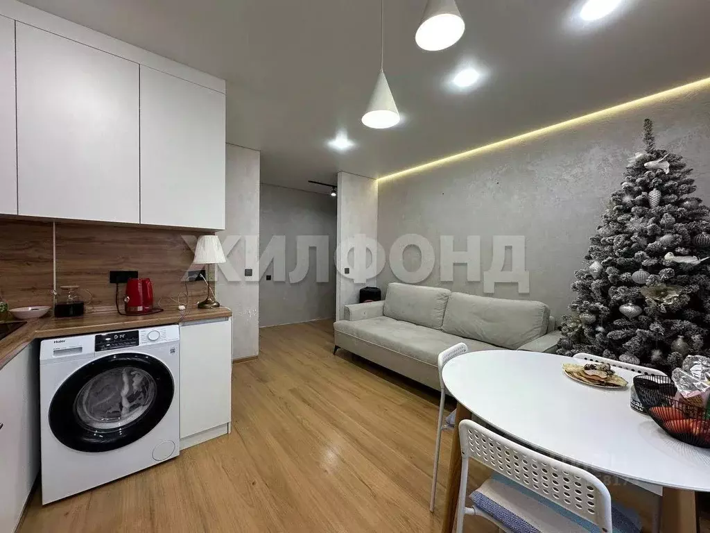 3-к кв. Хакасия, Абакан ул. Кирова, 212А (60.0 м) - Фото 1