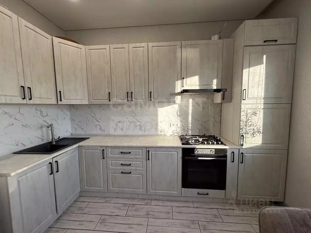 Дом в Оренбургская область, Оренбургский район, с. Южный урал ул. ... - Фото 1