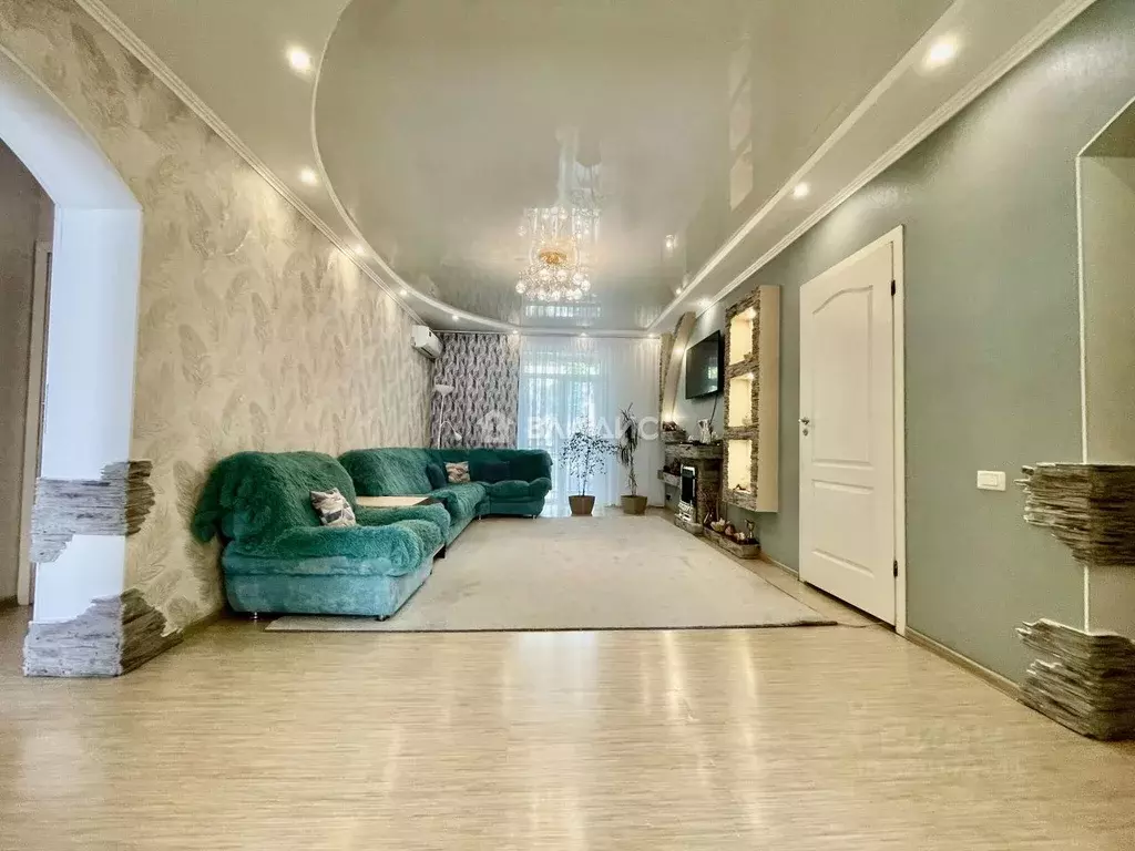 4-к кв. Алтайский край, Бийск ул. 8 Марта, 5 (83.0 м) - Фото 0