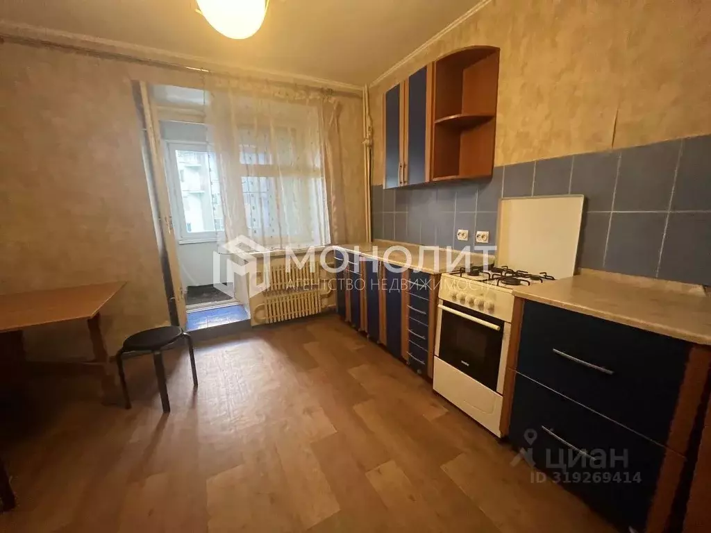 1-к кв. Белгородская область, Старый Оскол Южный мкр, 10Б (39.0 м) - Фото 0