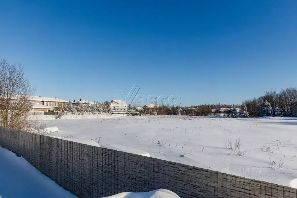 Участок в Московская область, Красногорск городской округ, д. ... - Фото 1