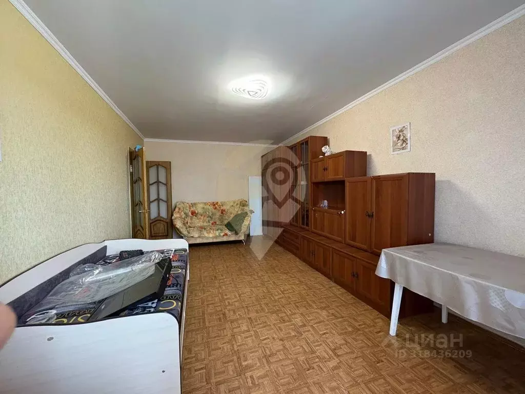 3-к кв. Белгородская область, Старый Оскол Дубрава мкр, 2 кв-л, 4 ... - Фото 0
