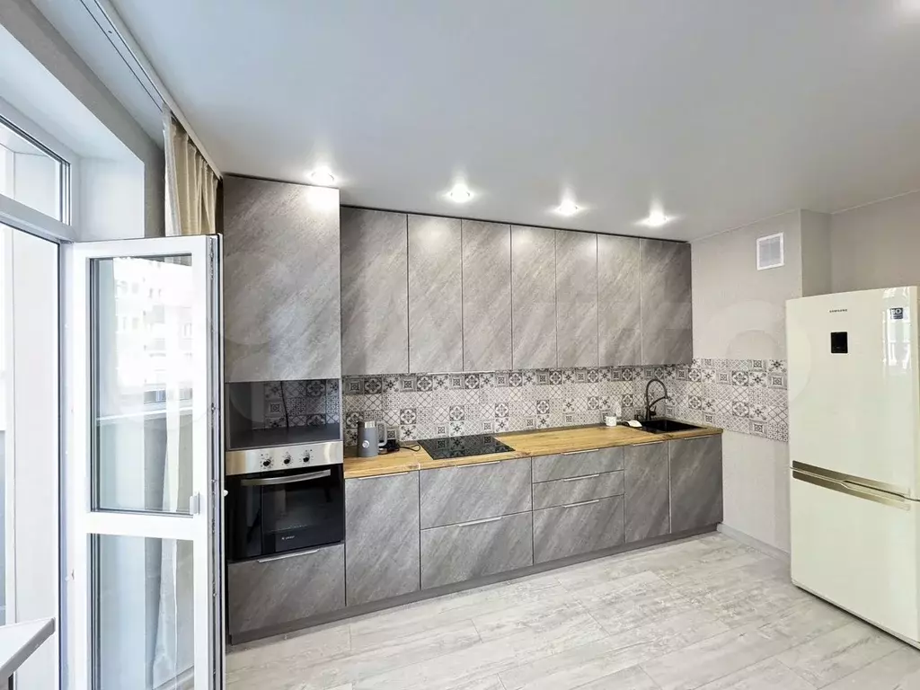 1-к. квартира, 40 м, 2/25 эт. - Фото 1
