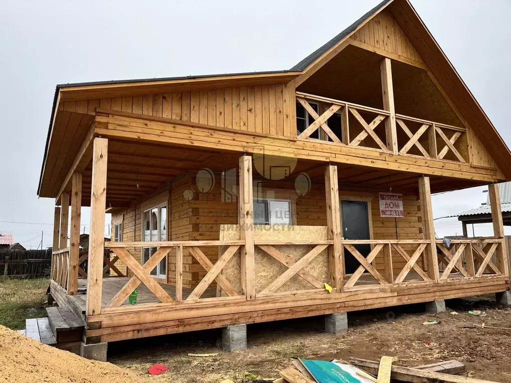 Дом в Иркутская область, Эхирит-Булагатский район, пос. Усть-Ордынский ... - Фото 1