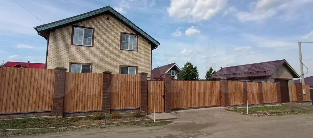 Дом 130 м на участке 10 сот. - Фото 0