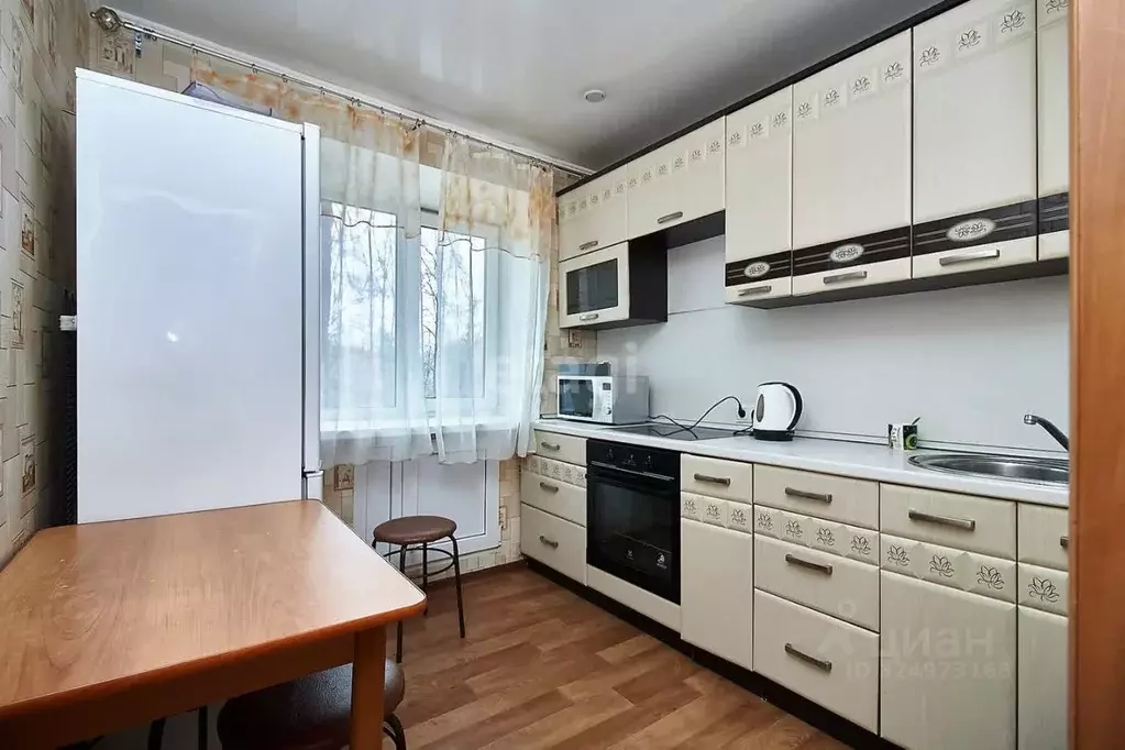 2-к кв. Тюменская область, Тюмень Минская ул., 96 (44.5 м) - Фото 1