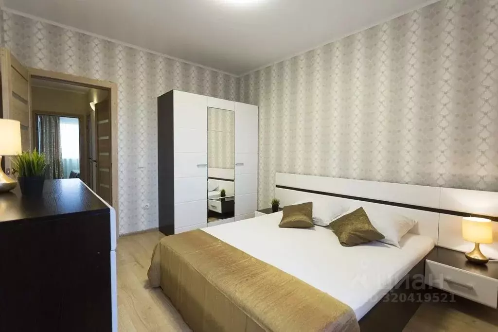 3-к кв. Оренбургская область, Оренбург ул. Аксакова, 28 (90.0 м) - Фото 1