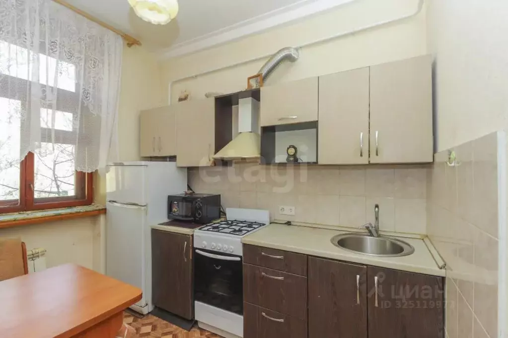 3-к кв. Омская область, Омск Городок Нефтяников мкр, ул. Грозненская, ... - Фото 1