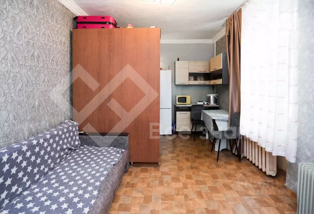 Комната Челябинская область, Челябинск ул. Дегтярева, 50 (18.3 м) - Фото 2