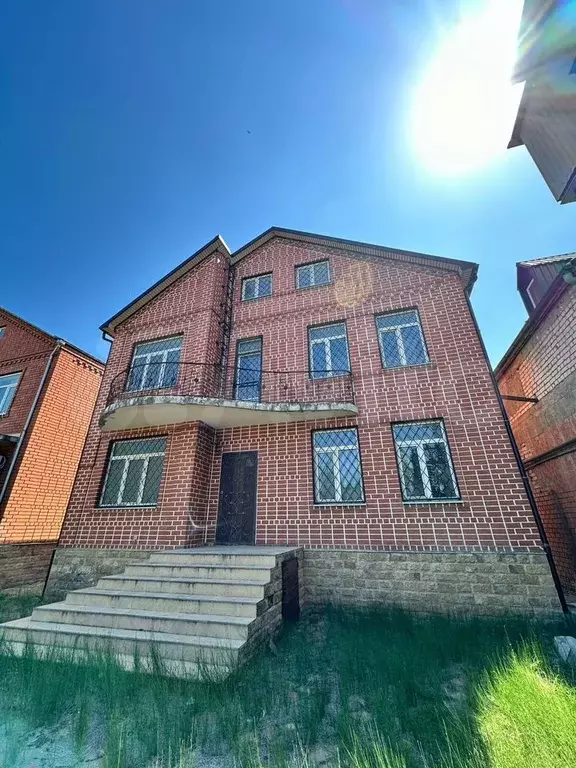 Дом 330 м на участке 6 сот. - Фото 0