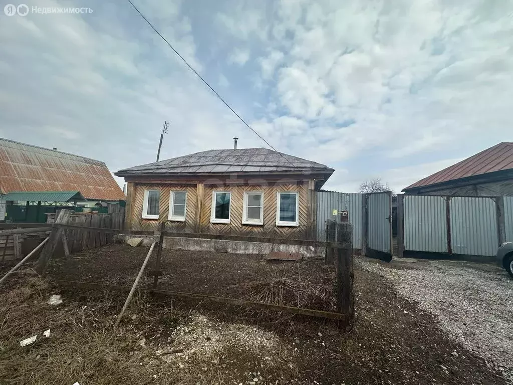 Дом в село Большой Куяш, улица Ленина (57.7 м) - Фото 1