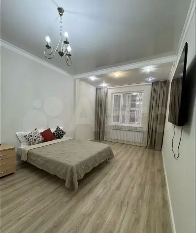 1-к. квартира, 40 м, 10/19 эт. - Фото 0
