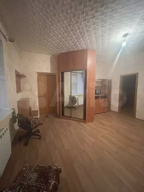 Комната 24 м в 2-к, 2/2 эт. - Фото 0