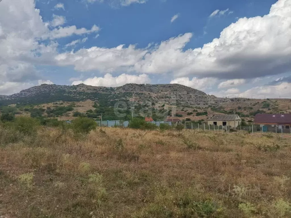 Участок в Крым, Кировский район, Старый Крым городское поселение ул. ... - Фото 1