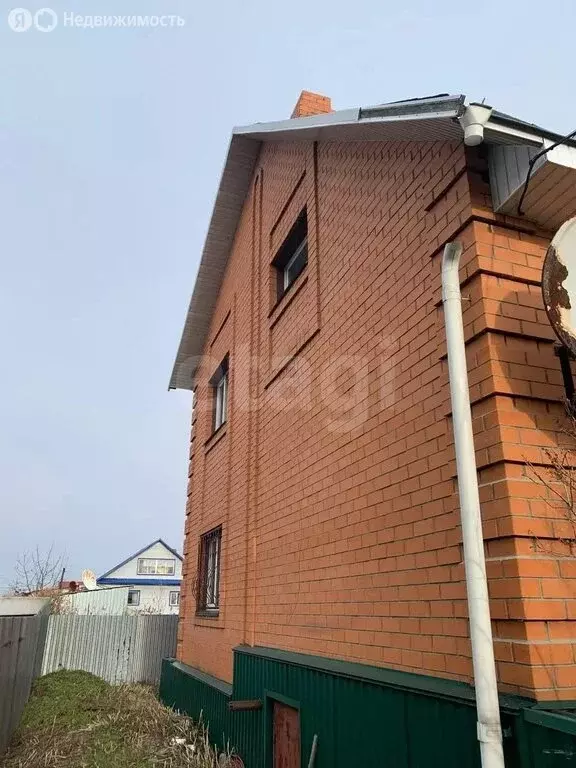 Дом в Петухово, Коммунальная улица (216.8 м) - Фото 1