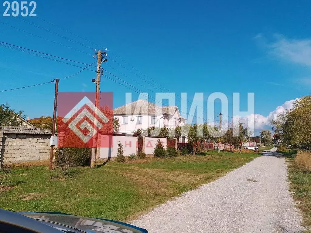 Участок в Крым, Ленинский район, Белинское с/пос, с. Новоотрадное ул. ... - Фото 1