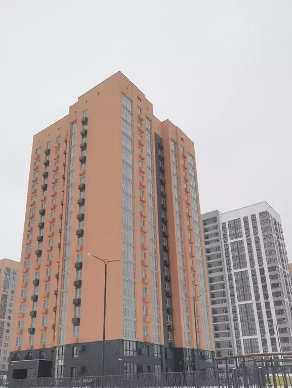 Квартира, 3 комнаты, 93.9 м - Фото 0