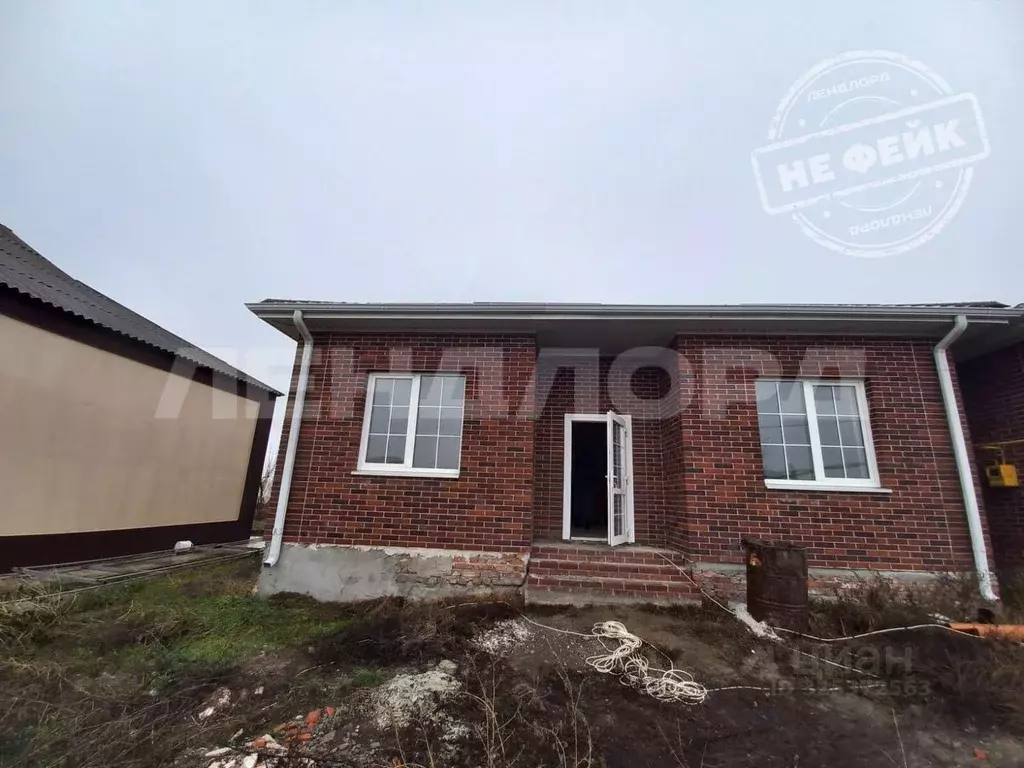 Дом в Ростовская область, Мясниковский район, с. Крым Пролетарская ул. ... - Фото 1