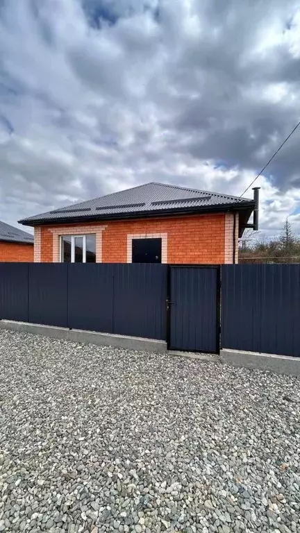 Дом в Краснодарский край, Белореченский район, Южненское с/пос, пос. ... - Фото 1