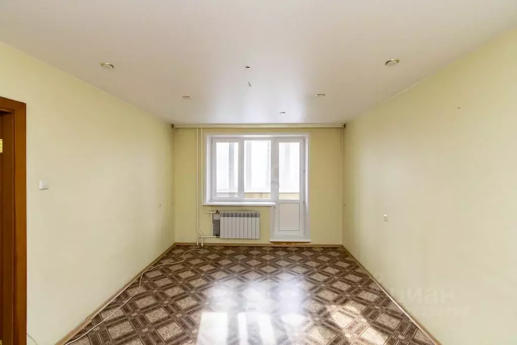 2-к кв. Тюменская область, Тюмень ул. 50 лет Октября, 80к1 (64.4 м) - Фото 1