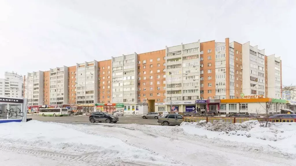 1-к кв. Тюменская область, Тюмень Восточный мкр, ул. Моторостроителей, ... - Фото 1