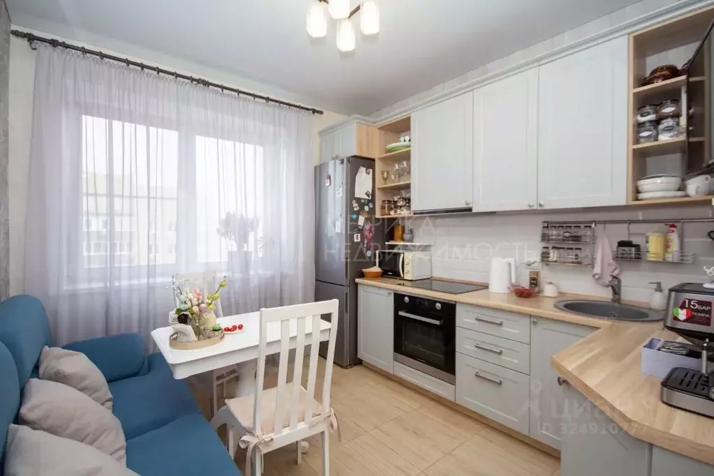 2-к кв. Тюменская область, Тюмень ул. Мельникайте, 2к7 (58.5 м) - Фото 1