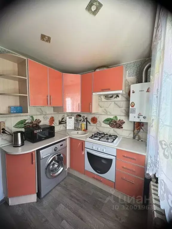 2-к кв. Тульская область, Новомосковск Донская ул., 11 (48.0 м) - Фото 0