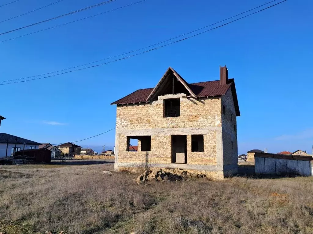Дом в Крым, Евпатория Спутник-1 мкр, ул. Зулейхи Бекировой, 2/51 (178 ... - Фото 1