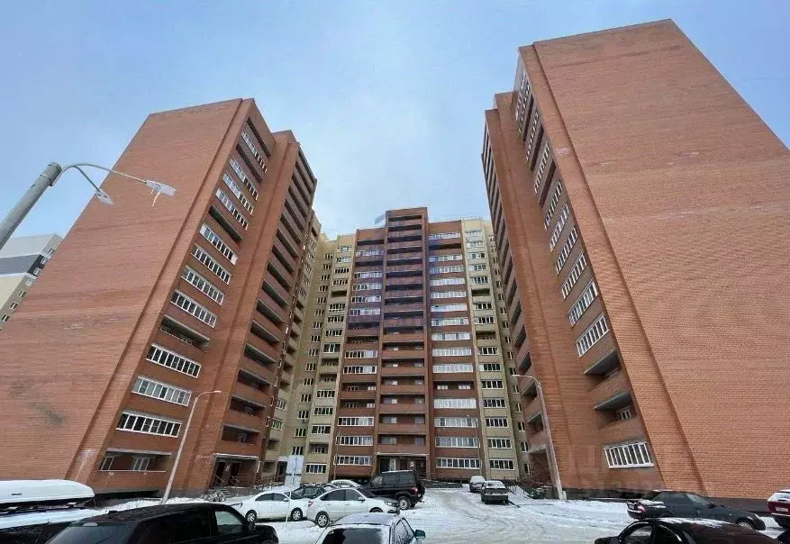 2-к кв. Чувашия, Чебоксары ул. А.В. Асламаса, 5к1 (70.9 м) - Фото 1