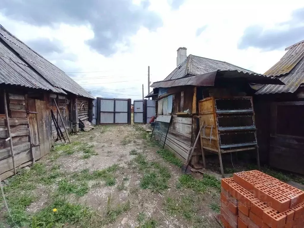 Дом в Свердловская область, Сысертский муниципальный округ, д. ... - Фото 1