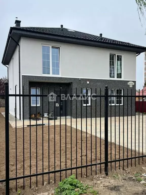 Дом в Калининградская область, Калининград ул. Аксакова, 53 (183 м) - Фото 0