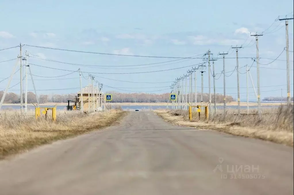 Участок в Татарстан, Лаишевский район, Рождественское с/пос, д. ... - Фото 1