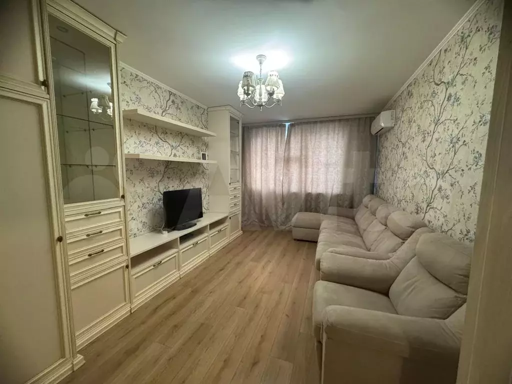 2-к. квартира, 60 м, 17/23 эт. - Фото 0