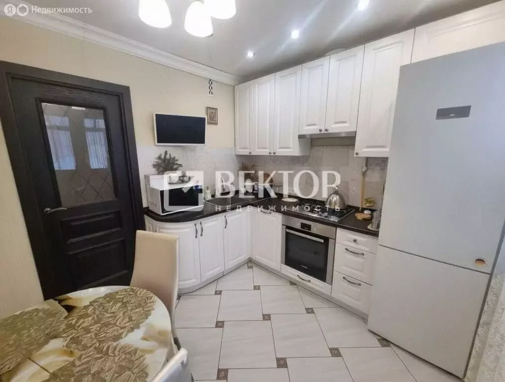 3-комнатная квартира: Кострома, посёлок Первомайский, Боровая улица, ... - Фото 1