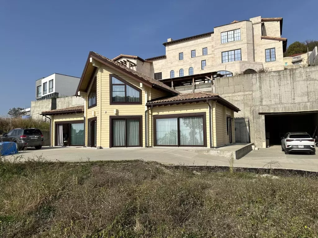 Коттедж в Краснодарский край, Сочи Благодатная ул., 90В (1200 м) - Фото 1