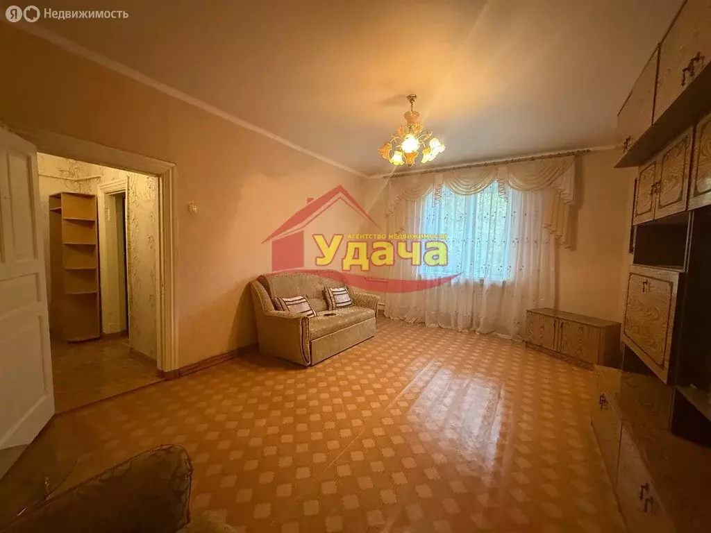 2-комнатная квартира: Орск, микрорайон Новый город, улица Нефтяников, ... - Фото 0