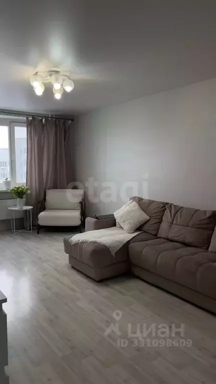 1-к кв. Тюменская область, Тюмень Кремлевская ул., 87 (43.3 м) - Фото 1
