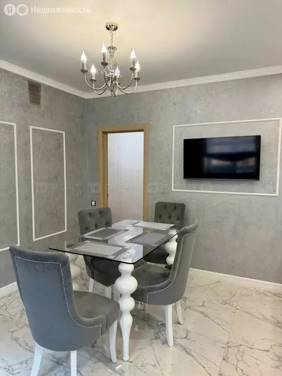 1-комнатная квартира: Казань, улица Рауиса Гареева, 100 (36 м) - Фото 1