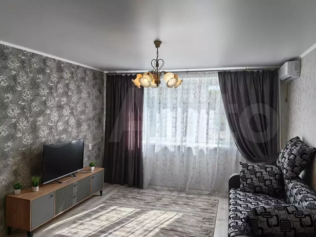 1-к. квартира, 38 м, 5/5 эт. - Фото 0