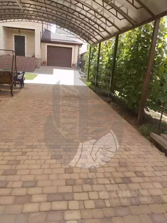 Дом в Краснодарский край, Краснодар ул. Алуштинская (272 м) - Фото 1